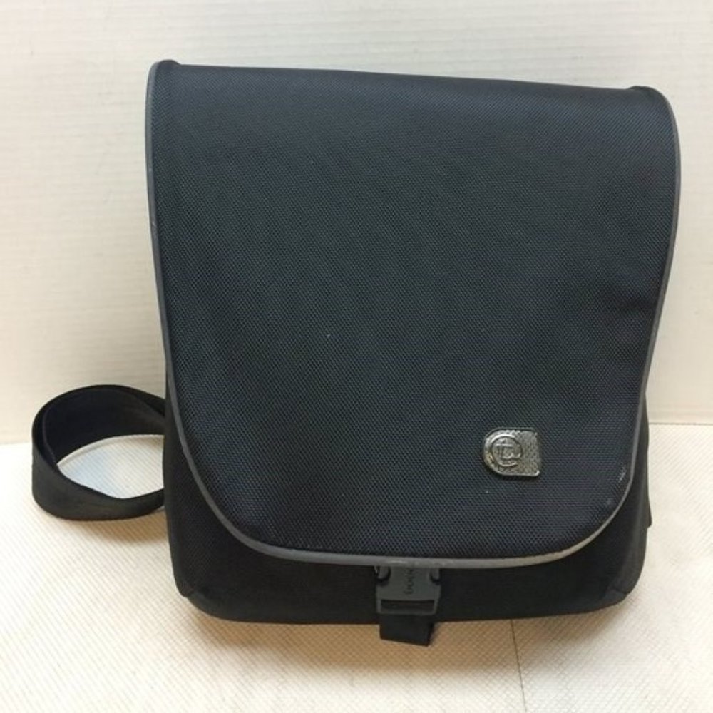 Booq laptop/iPad Courier Messenger Style Bag